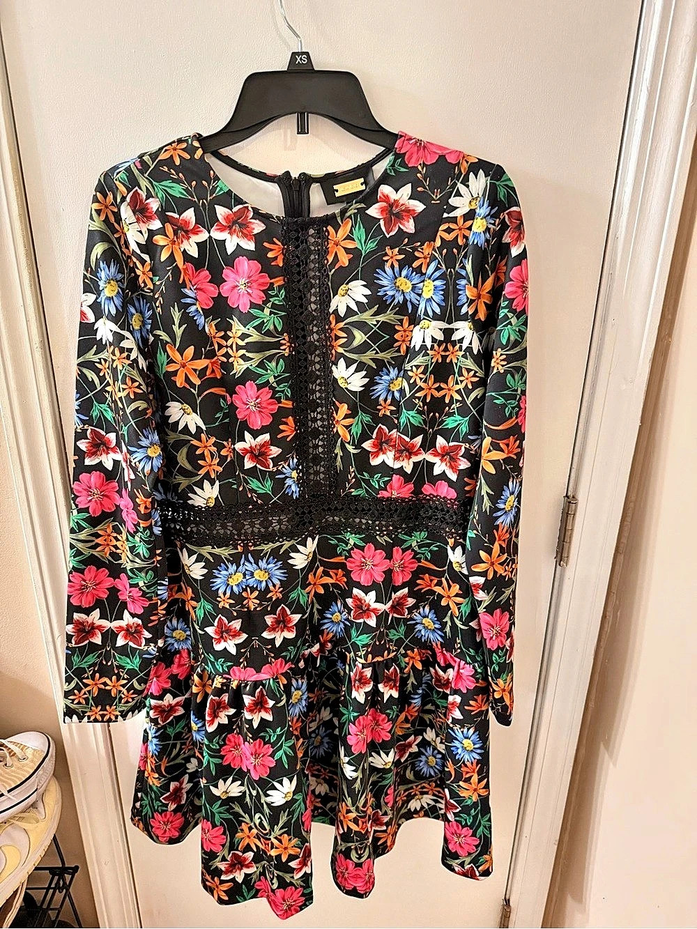 Alexia Admor Floral Mini Dress in Black Size 10 NWT